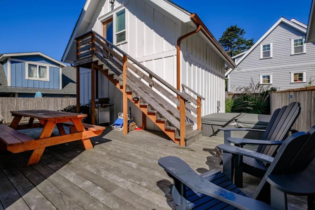 Stella Maris - Sauna, Hot Tub - Lincoln City Villa Exterior photo