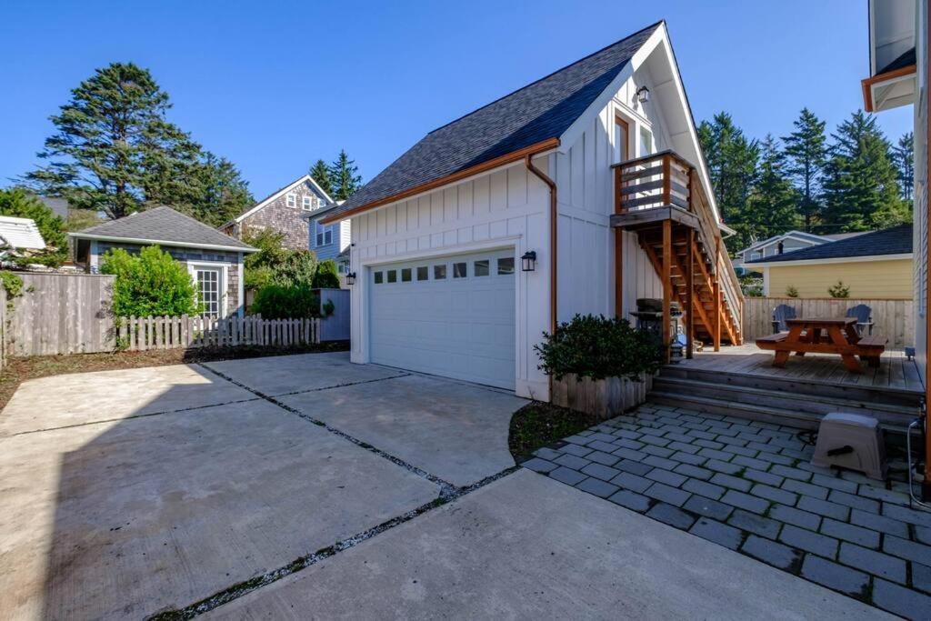 Stella Maris - Sauna, Hot Tub - Lincoln City Villa Exterior photo